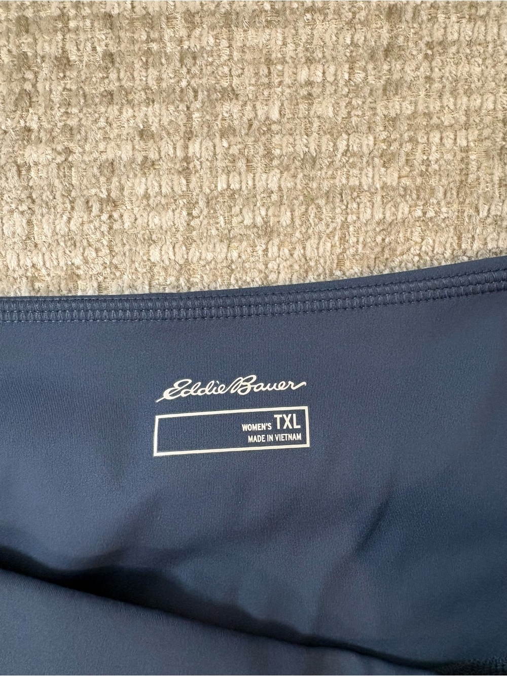 Eddie Bauer Women's Capri Active Pants in Slate Blue. - Picture 5 of 7